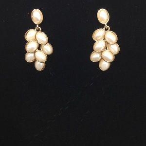 New Beautiful Gold Pearl Earrings
