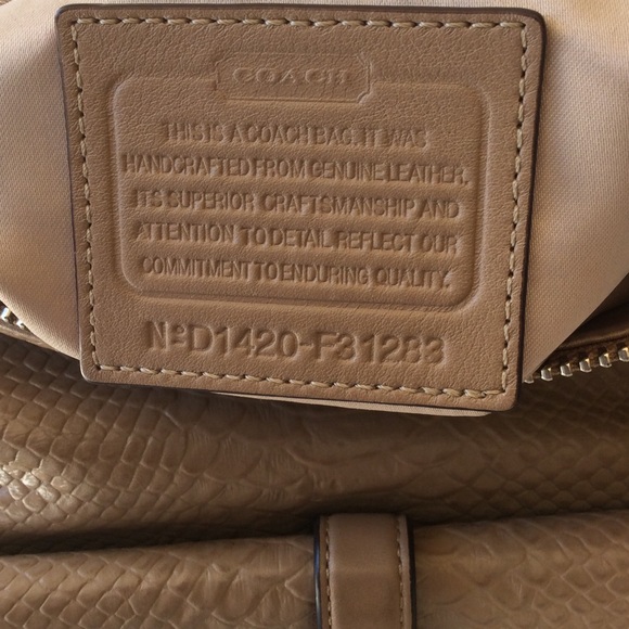 authentic Coach Charlie python bag - Picture 6 of 6