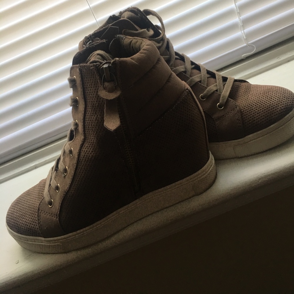 Steve Madden Llynn Wedges Sneakers