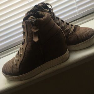 Steve Madden Llynn Wedges Sneakers