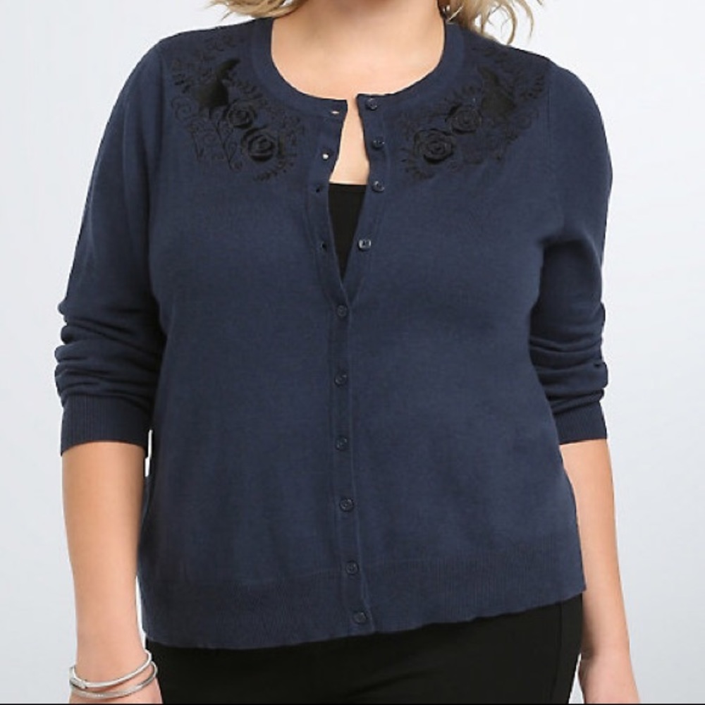 TORRID Alice in Wonderland Cardigan Sz 2 RARE!!!