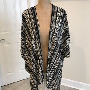 Black and white Tribal print kimono