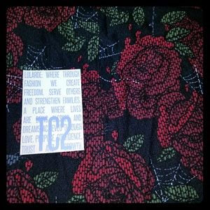 NWT LuLaRoe TC2 Halloween Roses Spiderweb Leggings