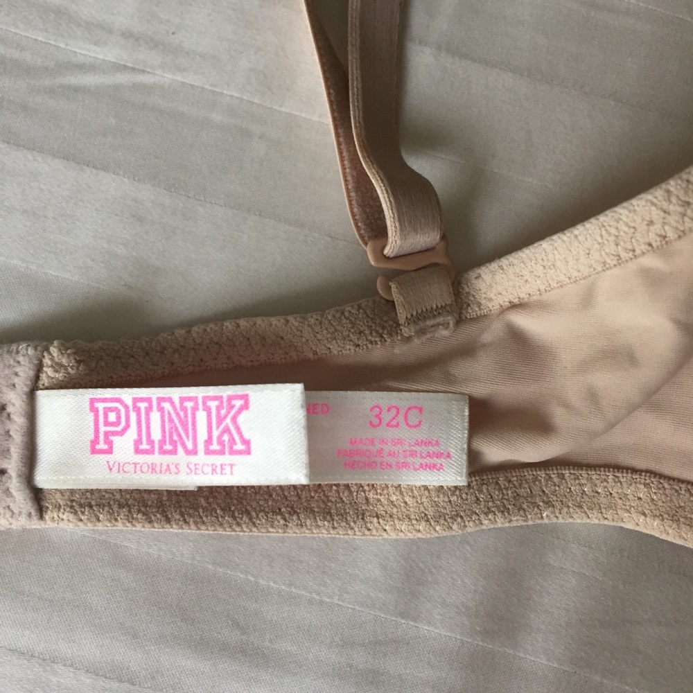 Pink bras - Picture 4 of 4