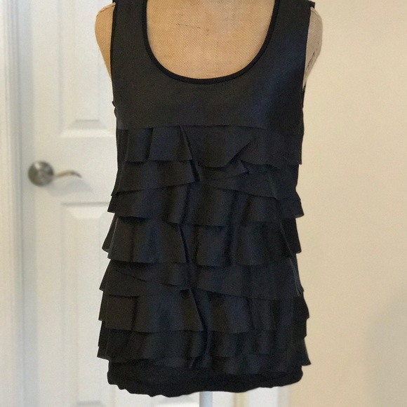 Black Ruffle tank - Picture 2 of 5