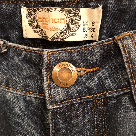 Destroyed Boohoo Boyfriend Jeans - Picture 2 of 4