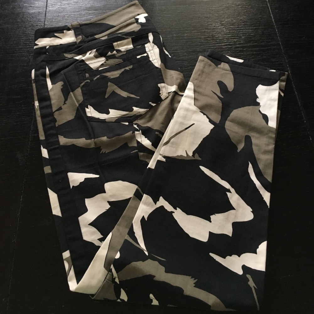 DKNY Jeans