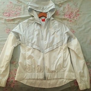 Nike windbreaker