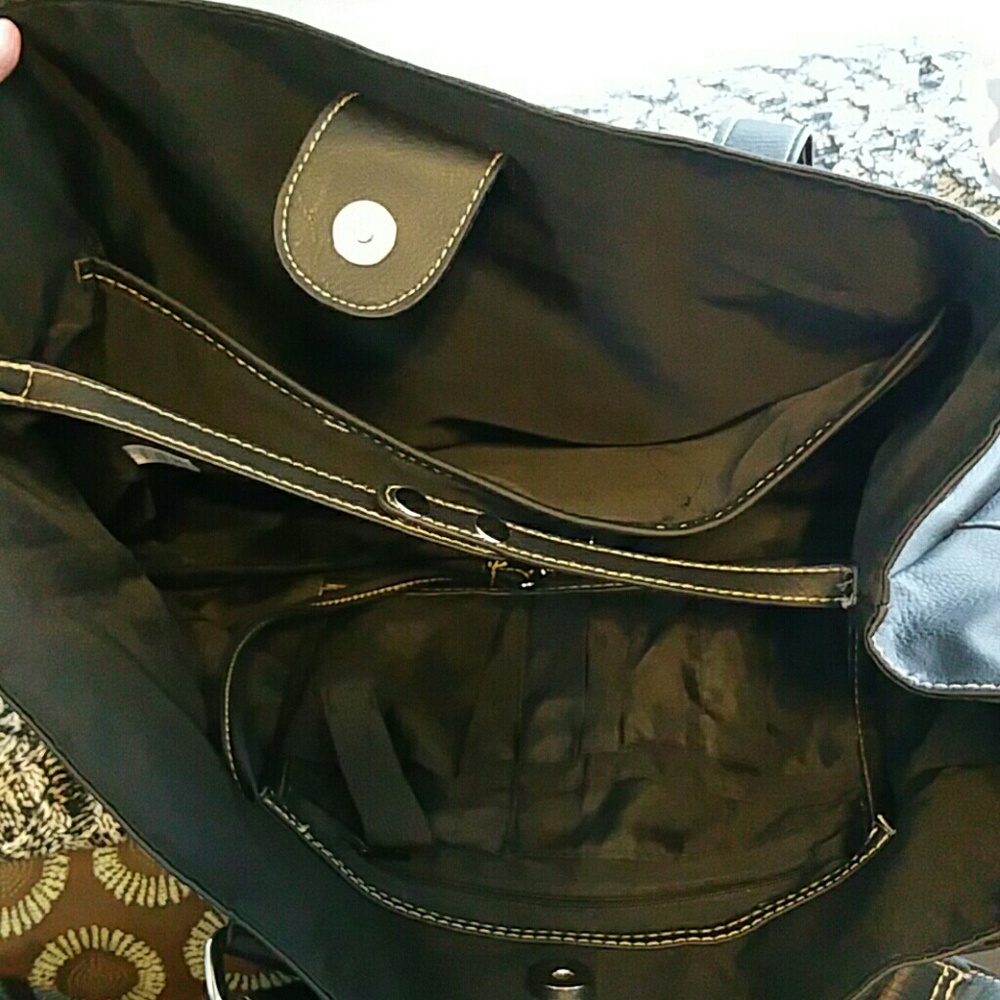 Purse - Picture 2 of 3