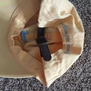 Southern marsh hat