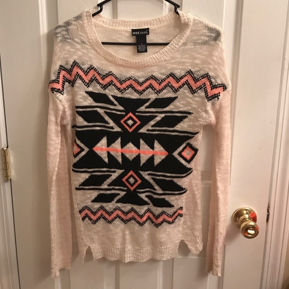 Wet seal sweater! - Picture 1 of 2