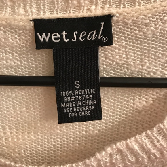 Wet seal sweater! - Picture 2 of 2