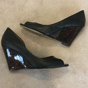 BR D'Orsy heels w patent copper print wedge