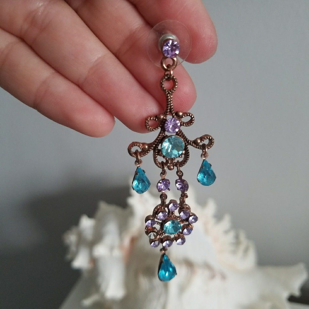 💎Beautiful Boutique Brand Earrings💎