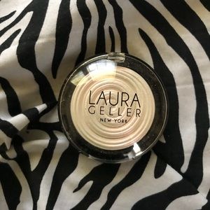 Laura helper baked gelato highlighter