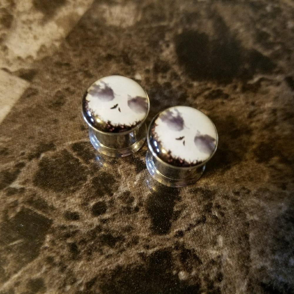 Skeleton plugs