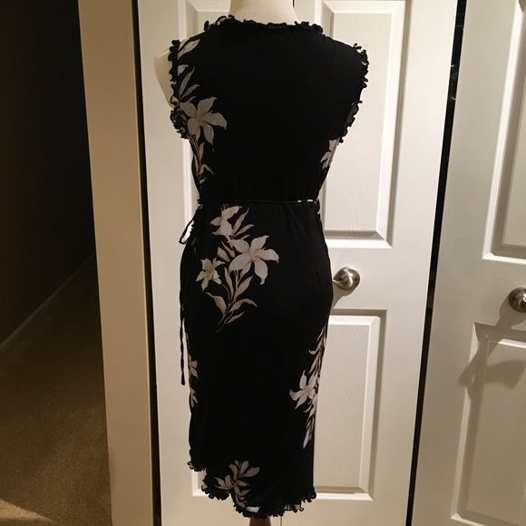 Old Navy Maternity Wrap Dress, Size S - Picture 3 of 5