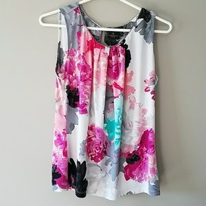 Worthington floral sleevless blouse