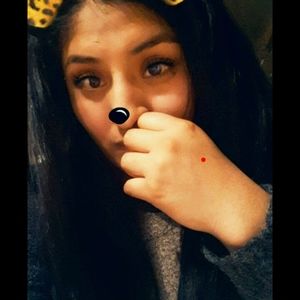 Meet your Posher, Gabriela