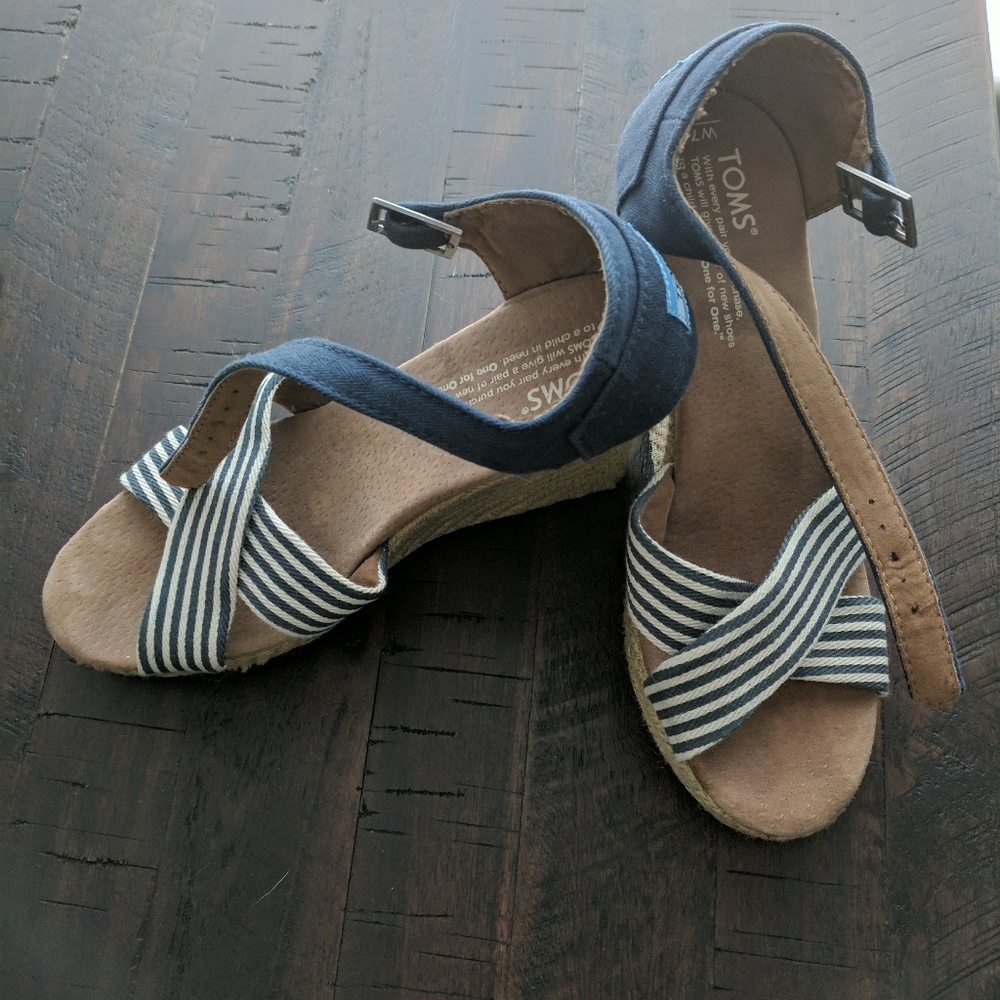 Toms Sienna Striped Wedge