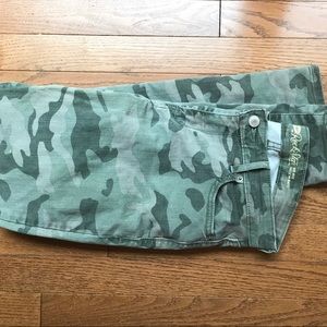 Old navy rockstar camo  jeans
