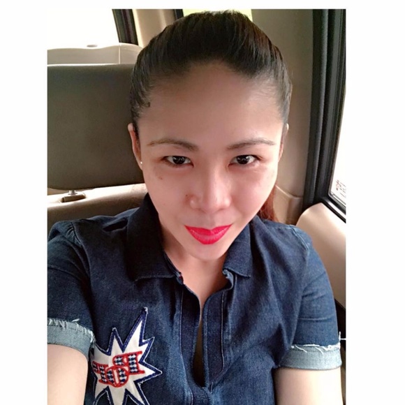 ❤️❤️Meet your Posher, Fhia! ❤️❤️ - Picture 3 of 5