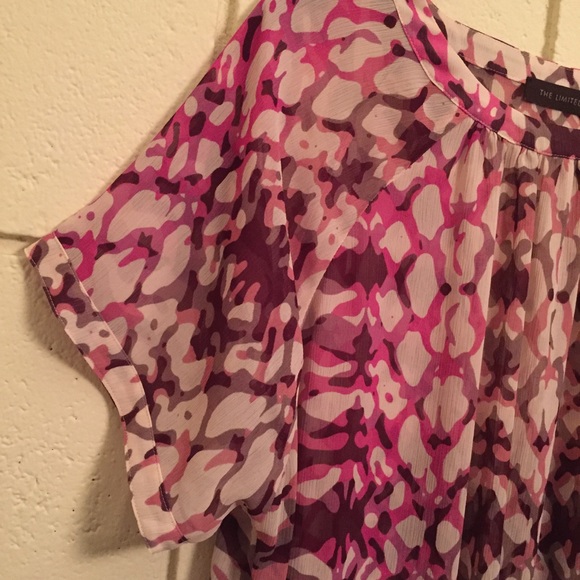 The Limited Short Sleeve Multi-colored Blouse - Picture 5 of 7