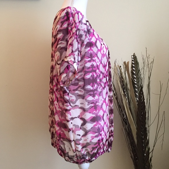 The Limited Short Sleeve Multi-colored Blouse - Picture 3 of 7