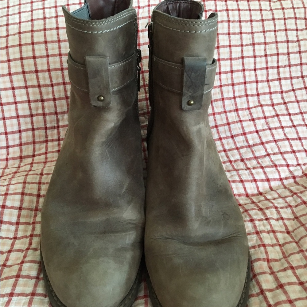 Gray boots