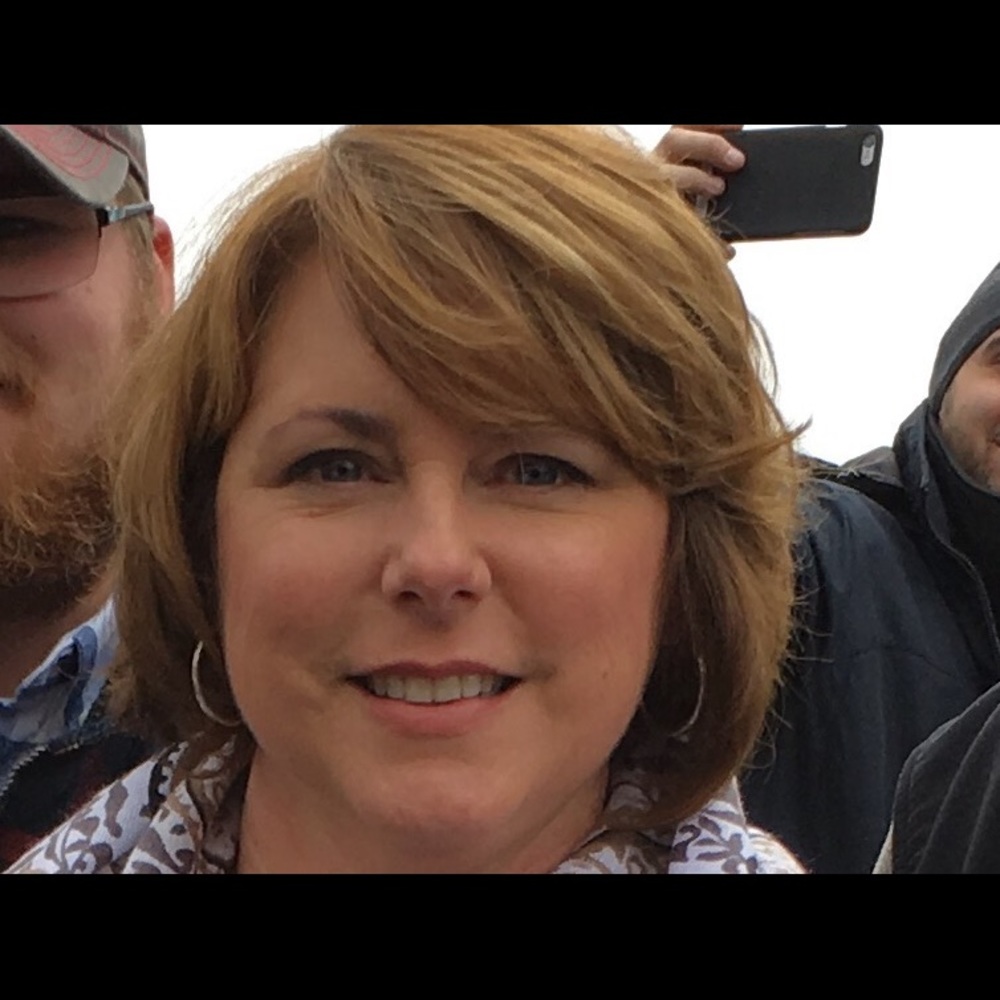 Meet your Posher, Lisa