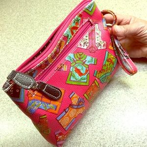 SYDNEY LOVE WRISTLET 👘👛