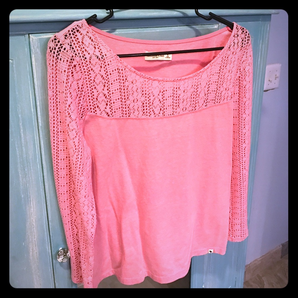 A&F pink crochet 3/4 sleeve top