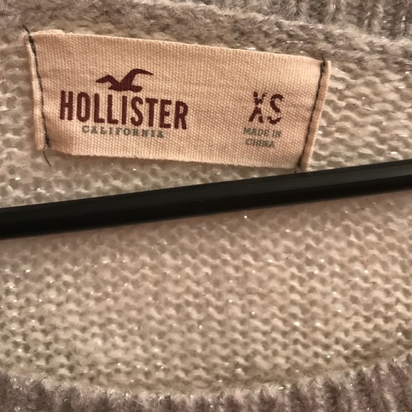 Hollister sweater! - Picture 2 of 2