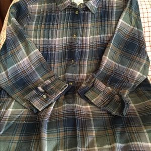 Plaid pullover shirt