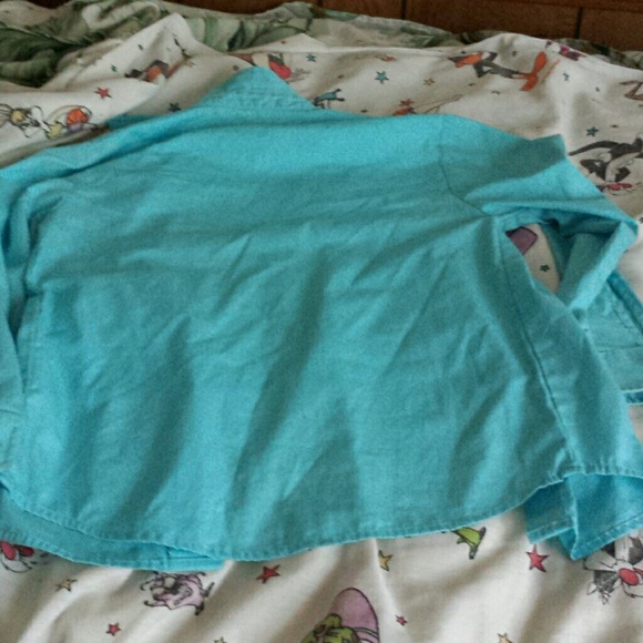 A suit - Picture 4 of 4