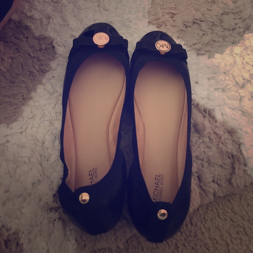 brand new Michael kors flats without box