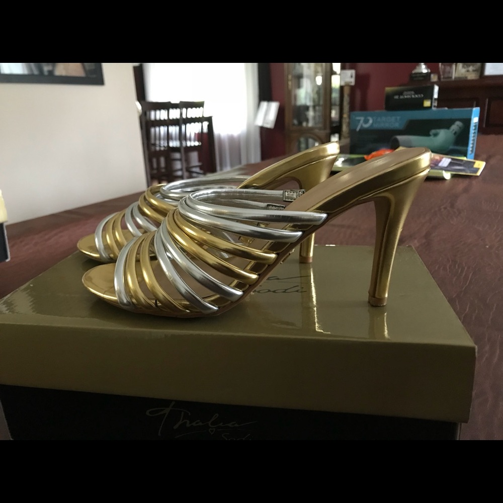 Sandals - Picture 2 of 2
