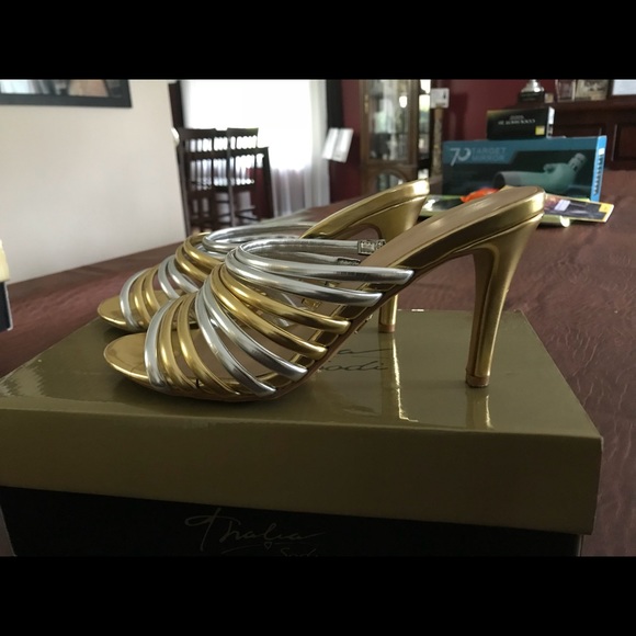 Sandals - Picture 2 of 2