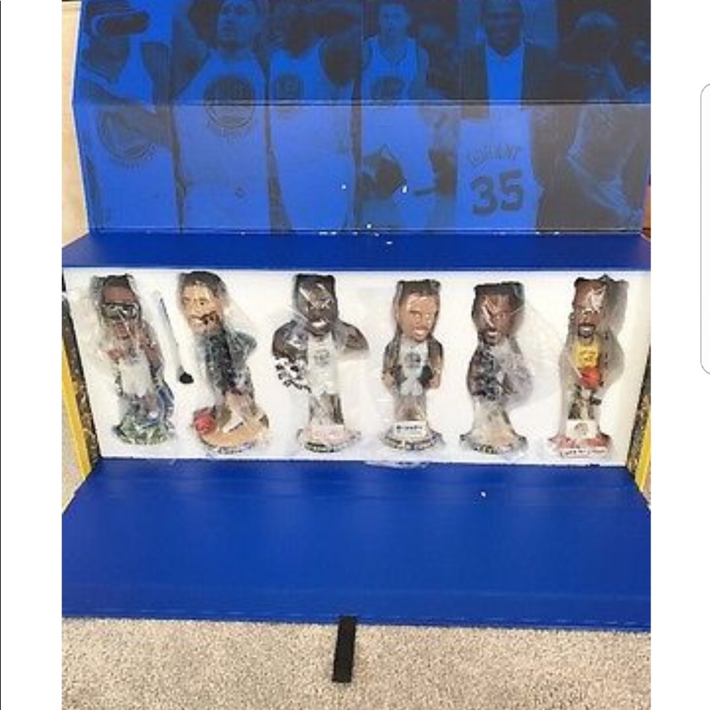 Warriors bobble heads !
