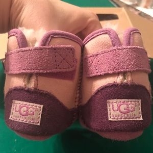 Baby girl UGG boots pink/purple
