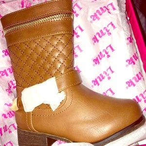 Girls Boots