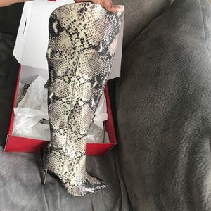 Guess naddy over the knee python boots