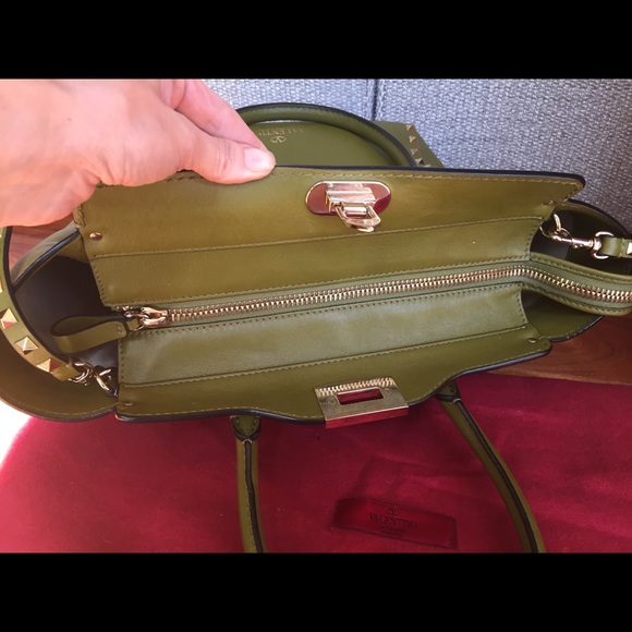 Valentino Rockstud double handle olive green bag - Picture 7 of 8