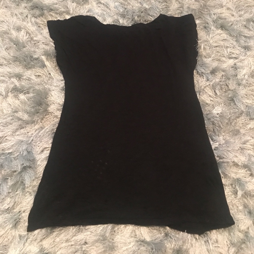 Black sequence top! - Picture 2 of 2