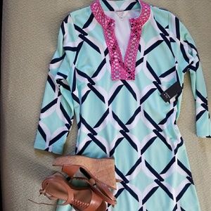 Crown & Ivy long sleeved shift dress