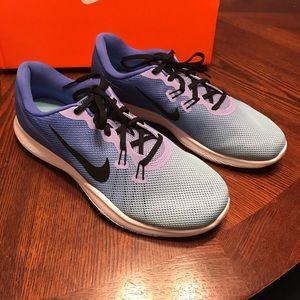 Woman’s Nike Flex trainer 7 fade size 10
