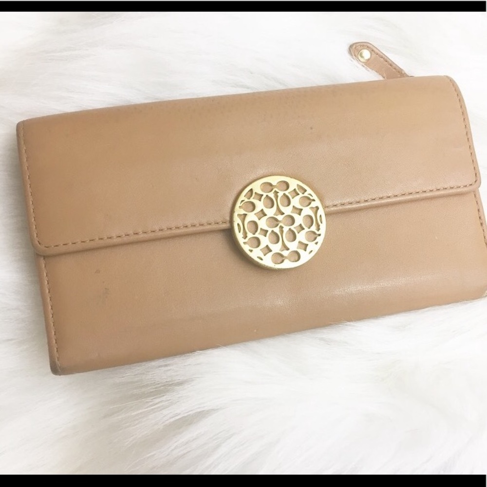 Couch Wallet