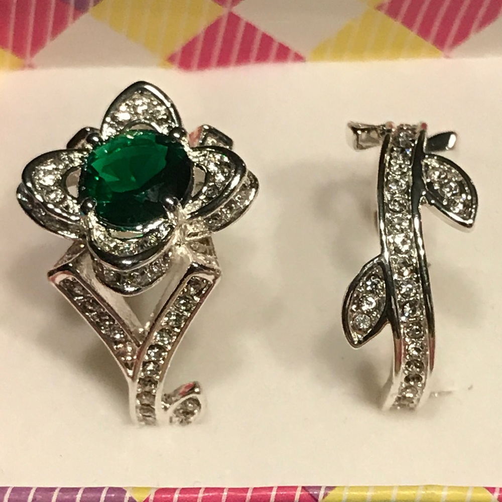 NWT! 925SSP GREEN SAPPHIRE 2 RING SET LEAVES SZ 8