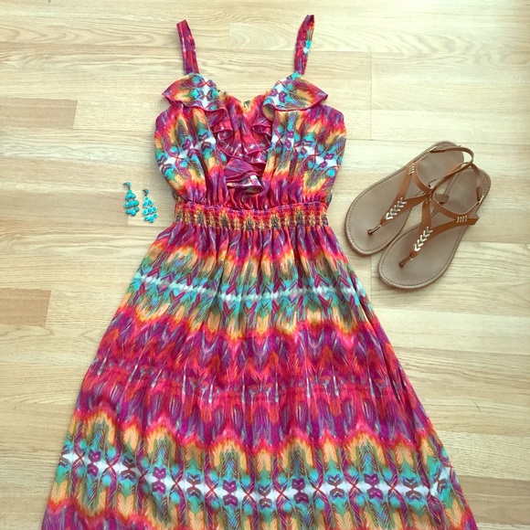Faded Glory Dresses & Skirts - 🎉HP🎉Multicolor Maxi Dress Tribal Geometric Print