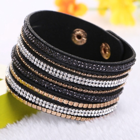 zdazzled Jewelry - Sale! Stud Crystal Adjusted Bracelet Black New